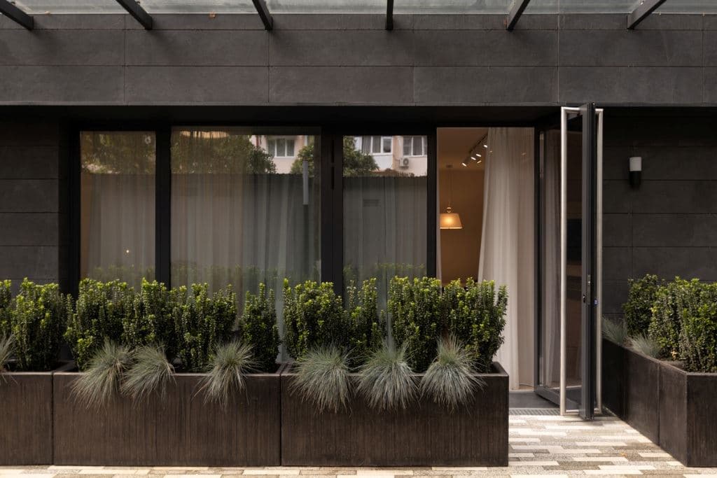 rooms-patio