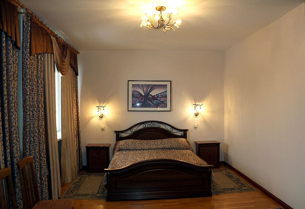 rooms-2room-suite