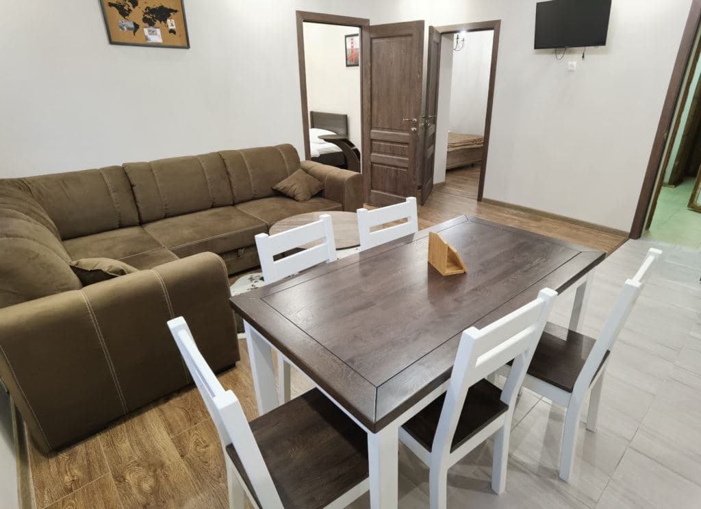 rooms-apartment-with-sauna