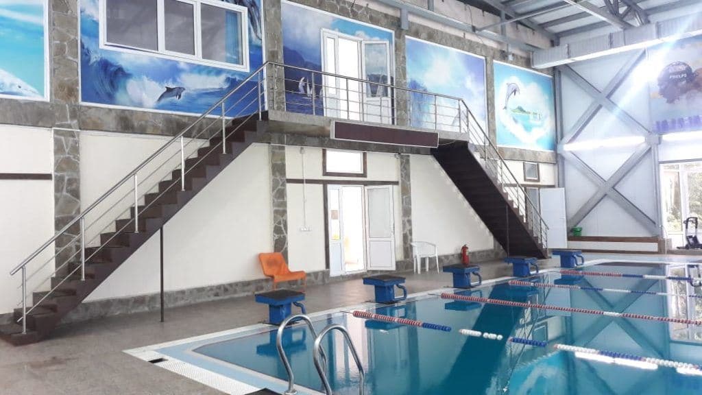 pools-indoor-pool