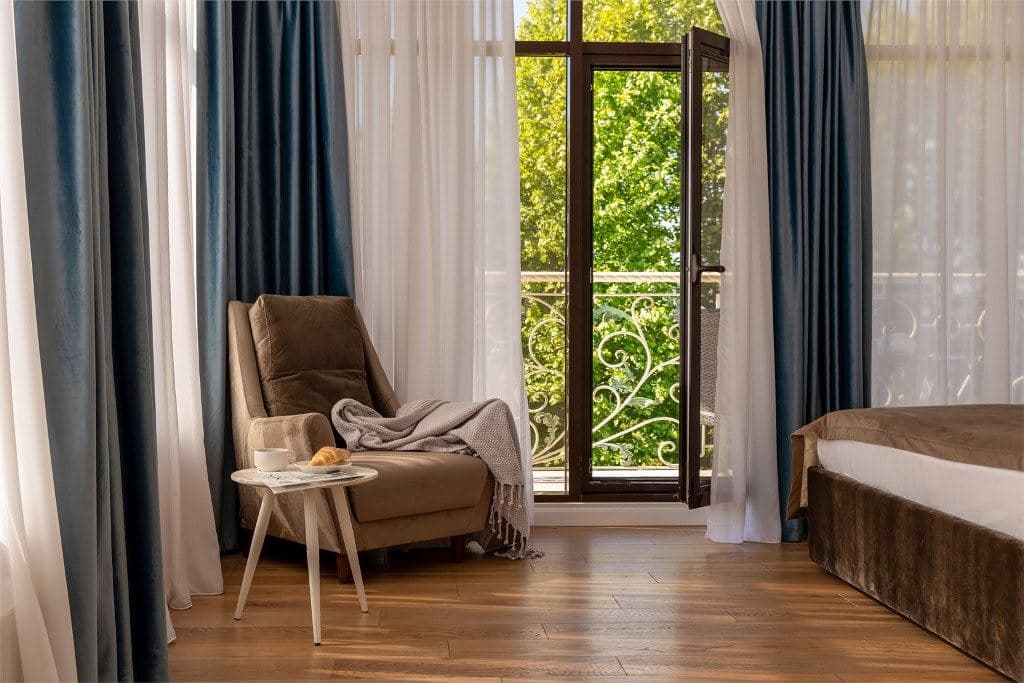 rooms-suite-emerald