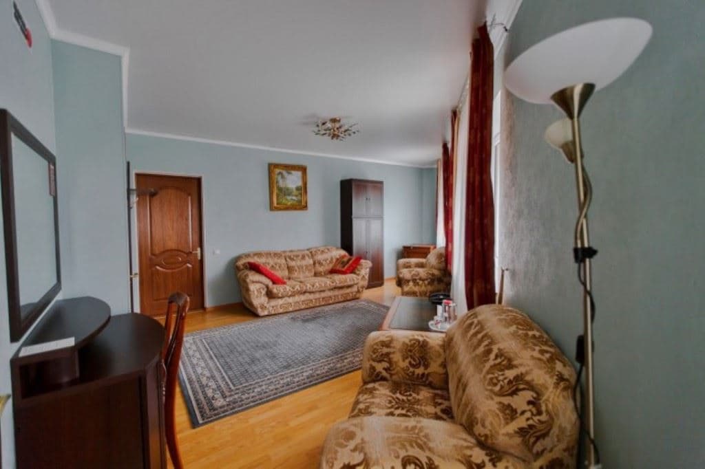 rooms-suite-clasic