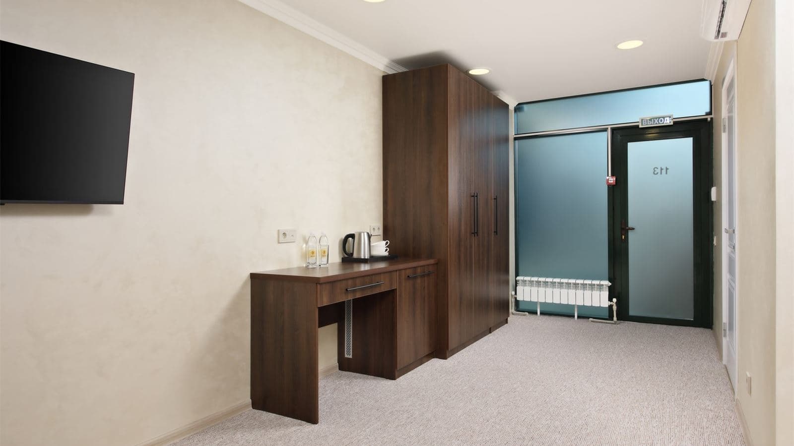 rooms-economy
