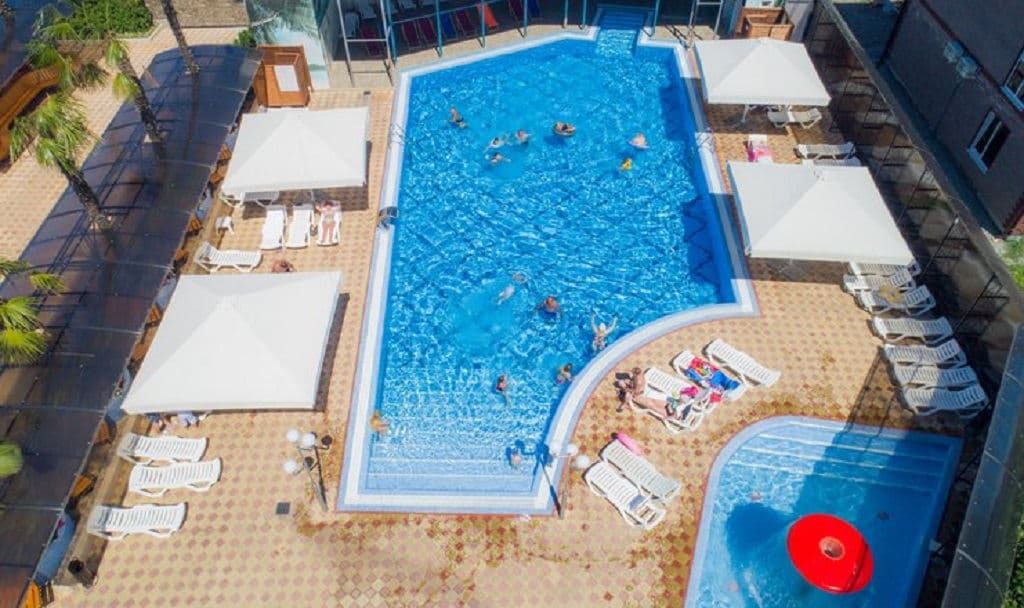pools-outdoor-pool