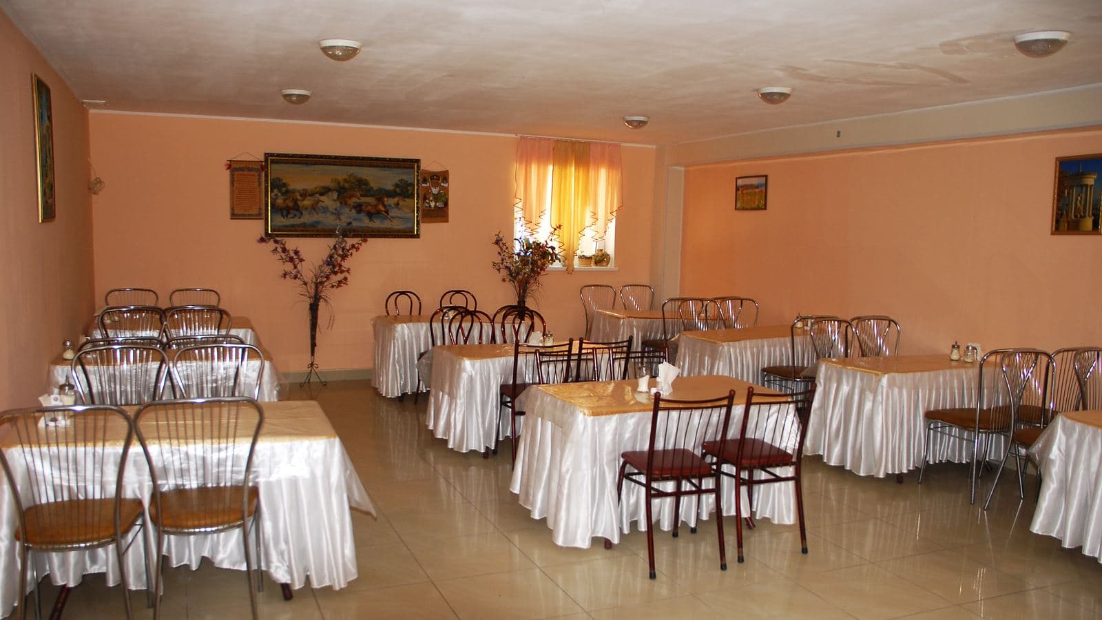 restaurants-cafe