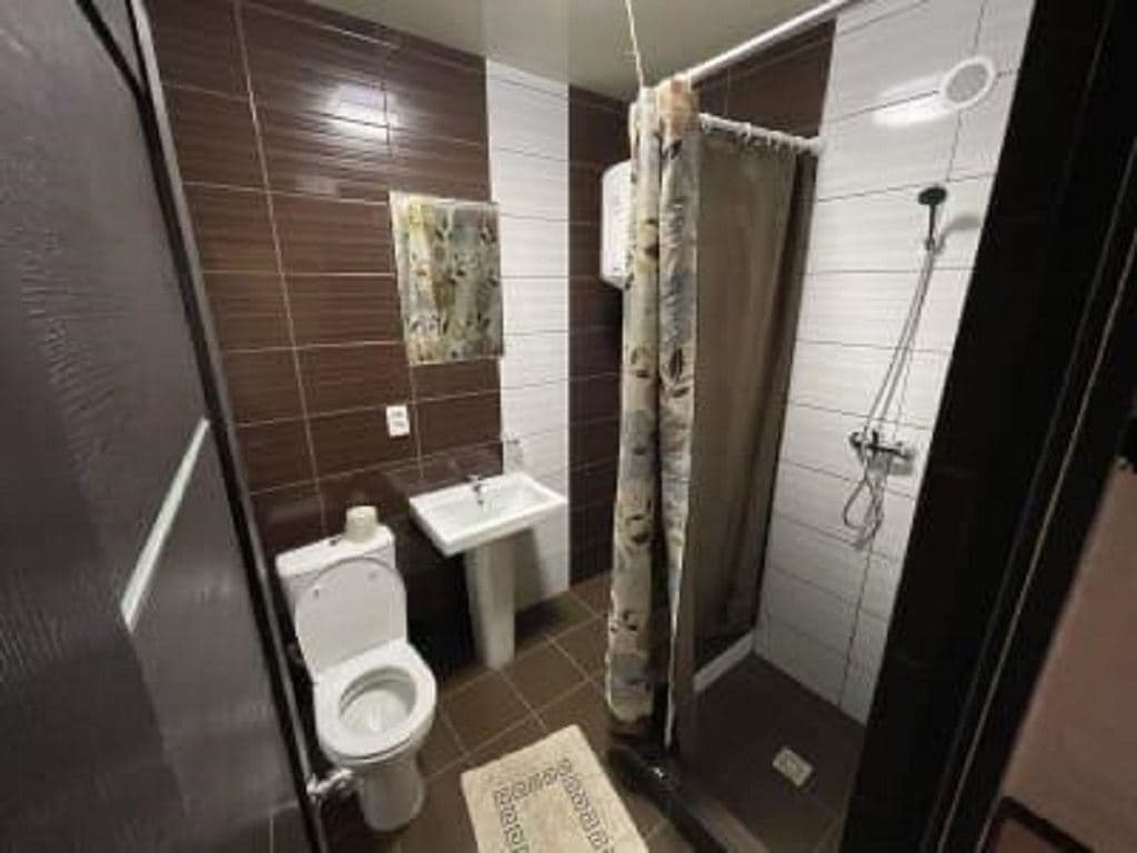 rooms-3seater-with-cd-building-2