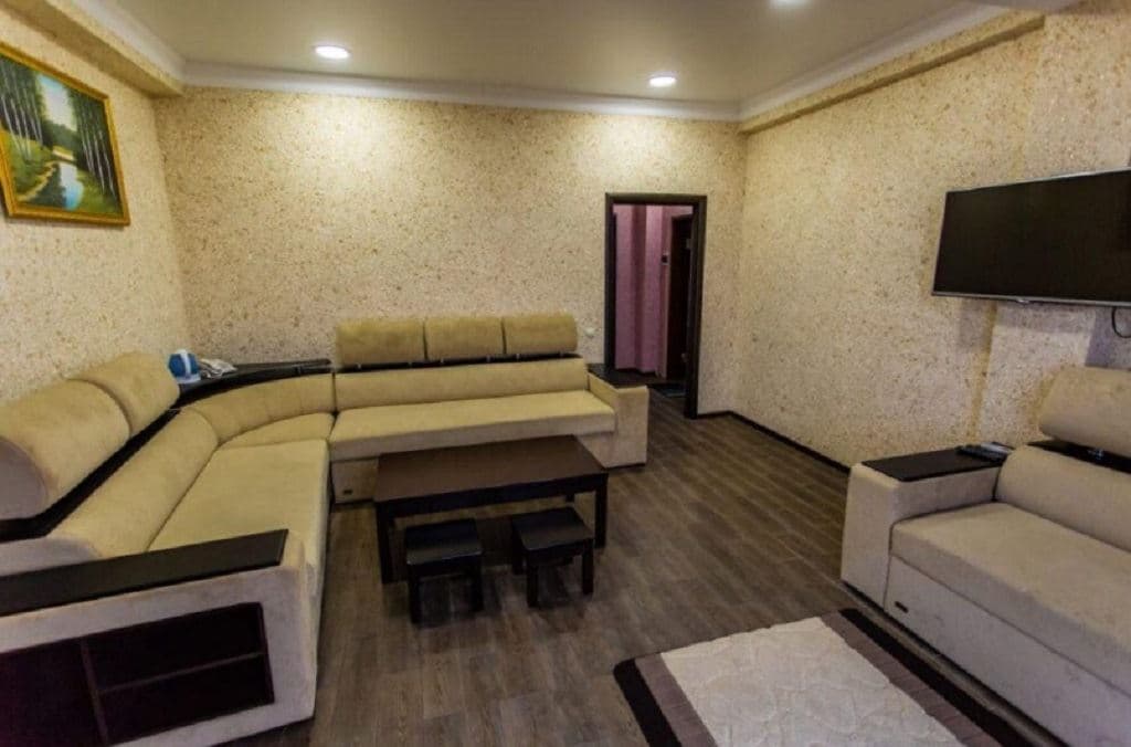 rooms-2-rooms