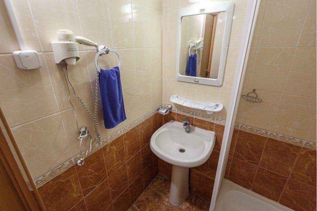 rooms-standard-building-1