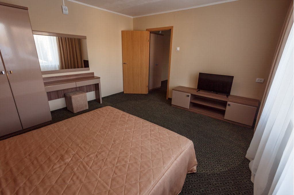 rooms-junior-suite-building-1
