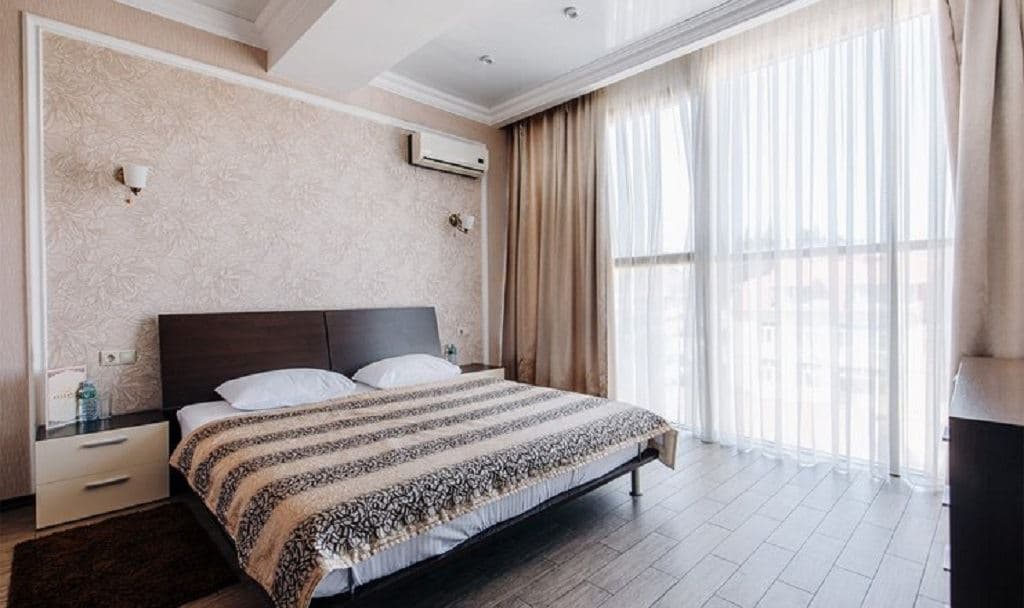 rooms-luxe-two-room