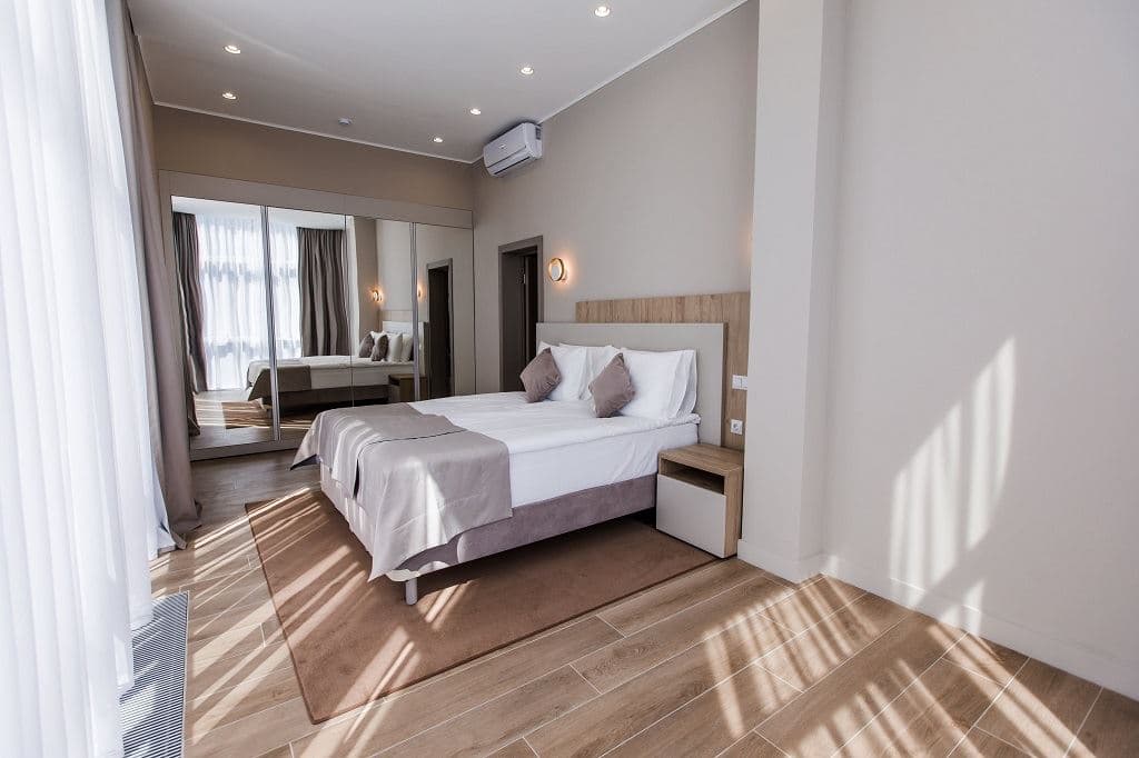 rooms-studio-luxe