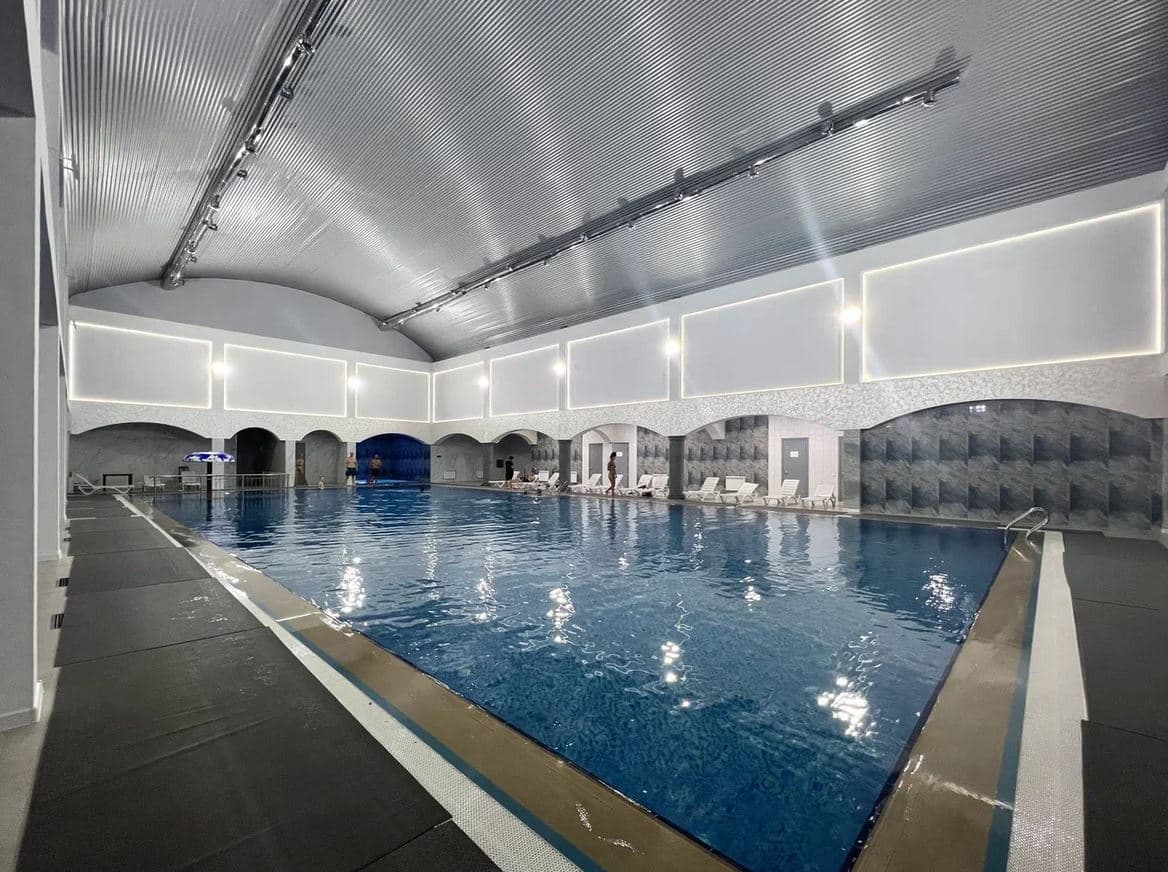 pools-indoor-pool