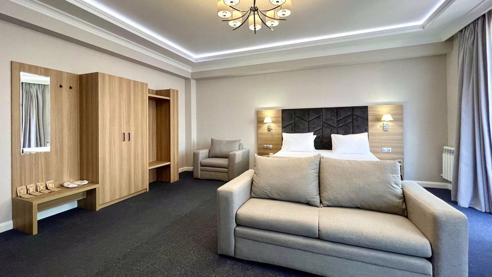 rooms-junior-suite