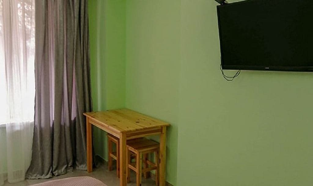 rooms-economy