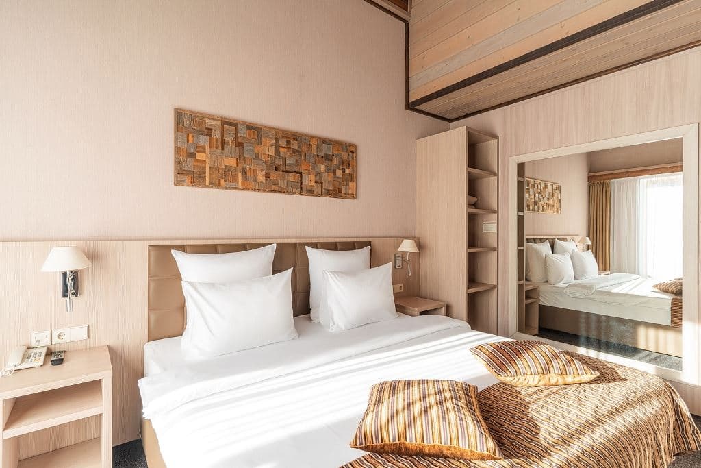 rooms-royal-luxe