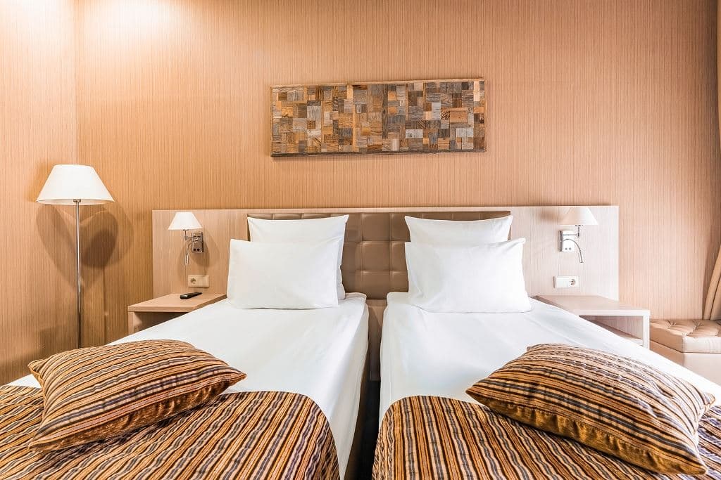 rooms-family-2-room