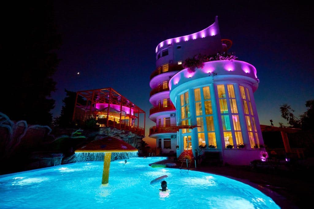pools-outdoor-pool