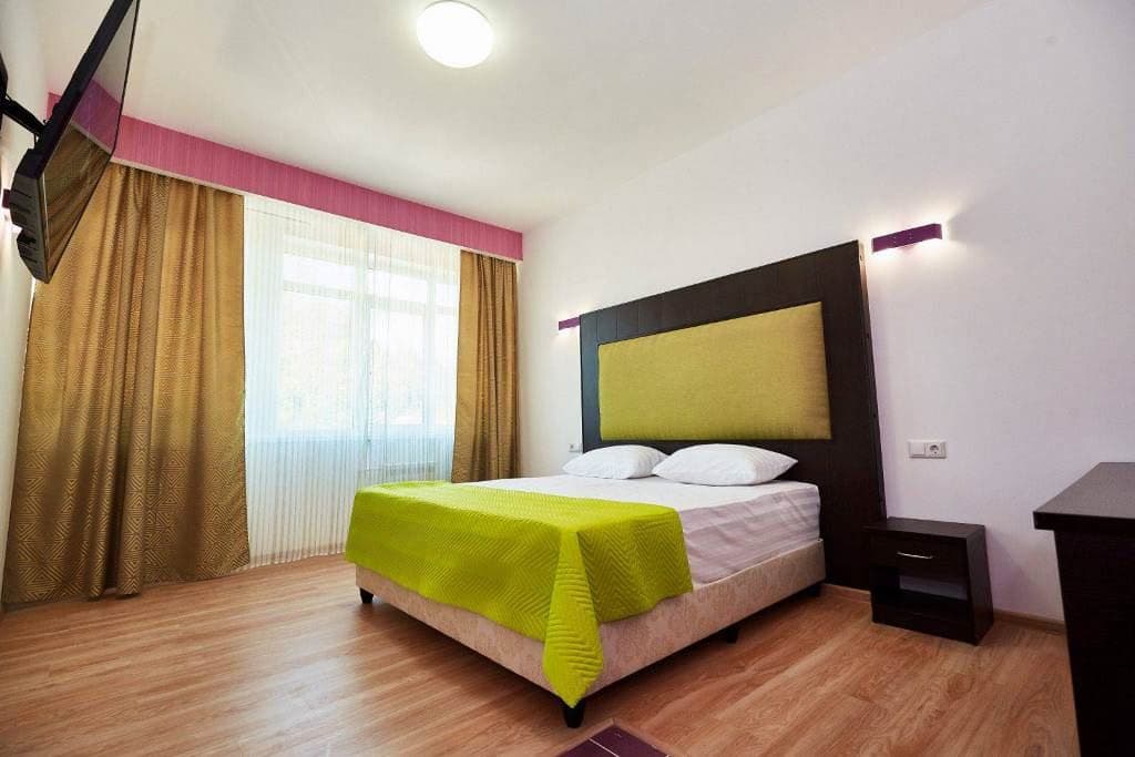 rooms-suite-balcony
