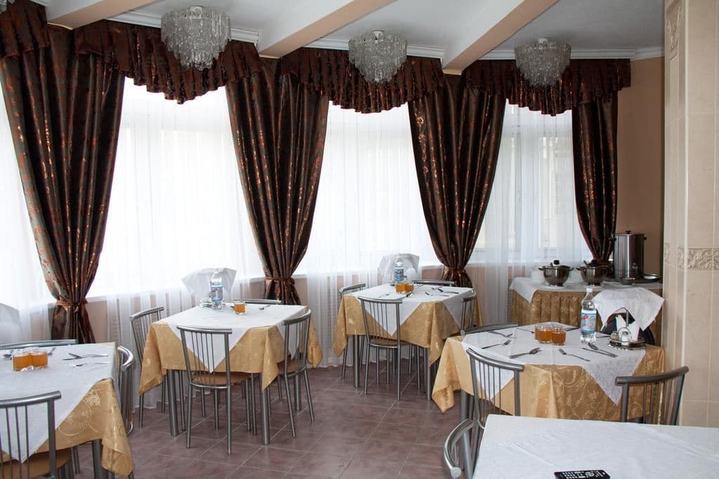 restaurants-обеденный-зал