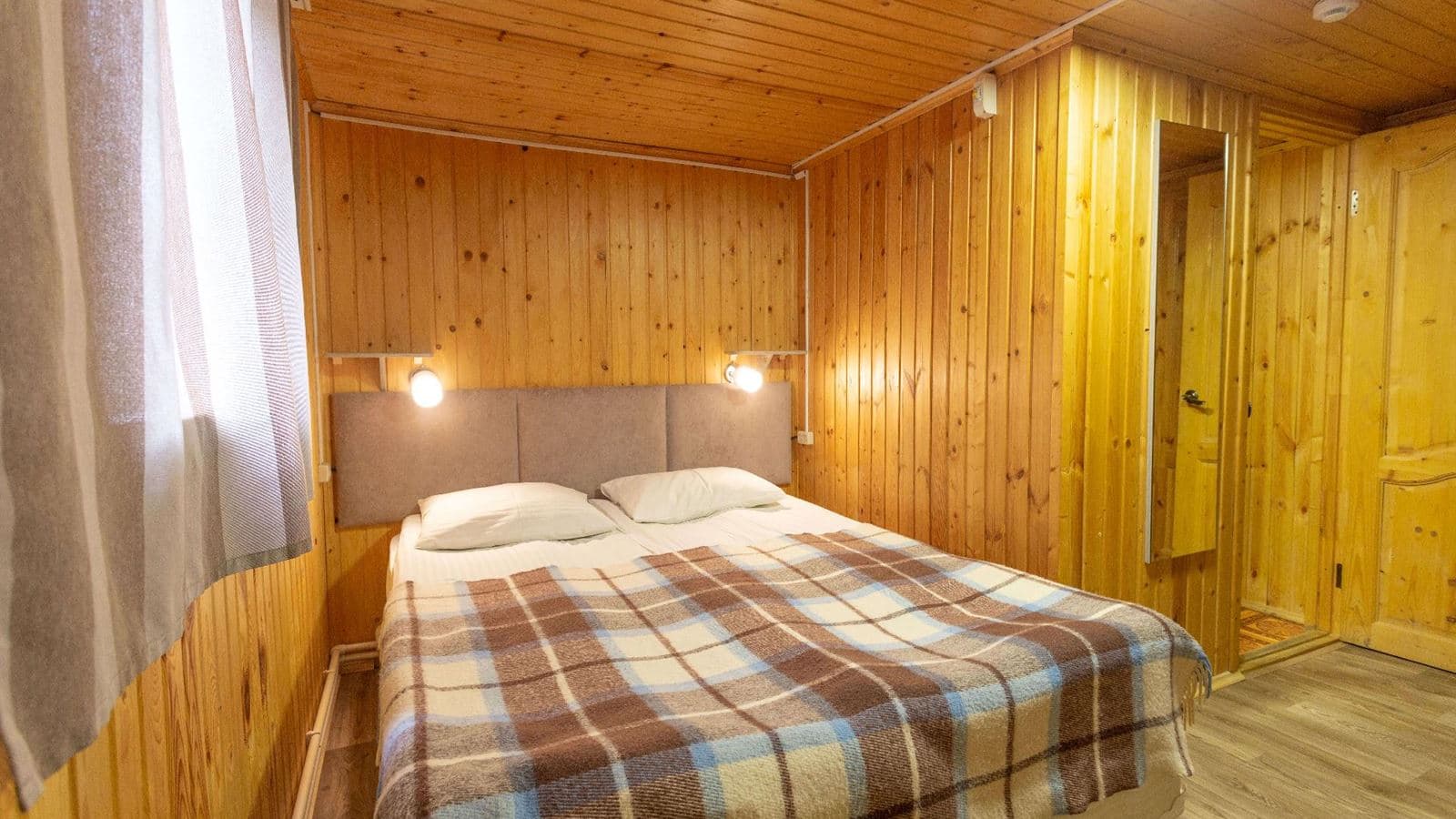 rooms-2-mest-domik