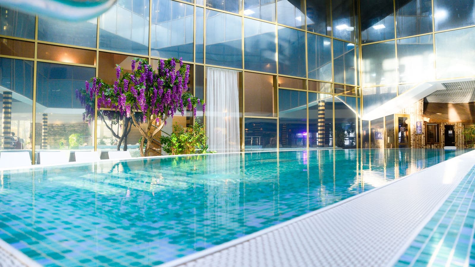 pools-indoor-pool