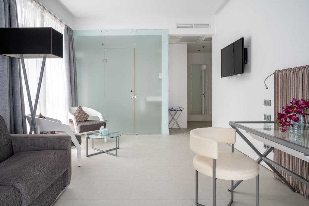 rooms-suite