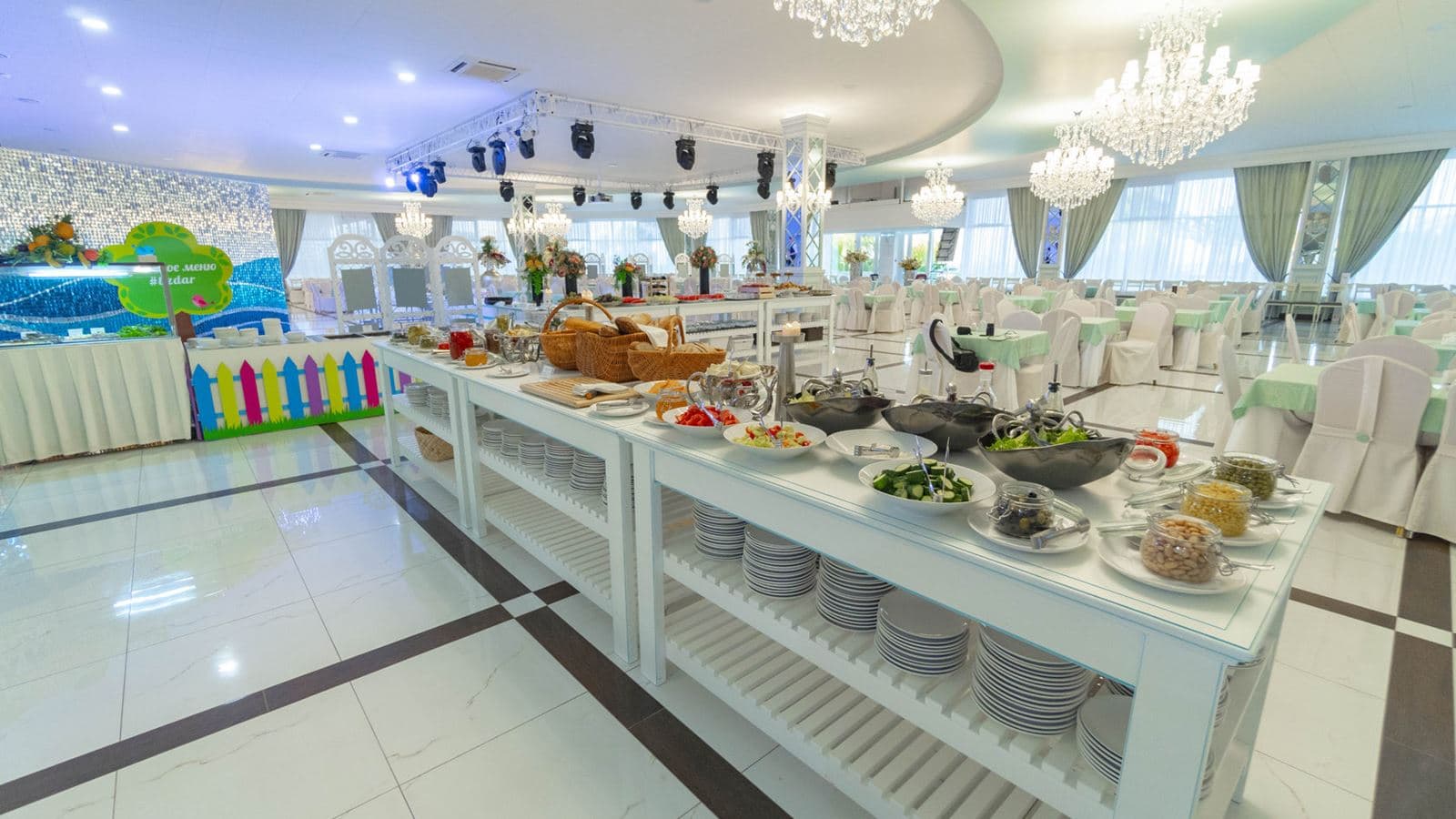 restaurants-restoran