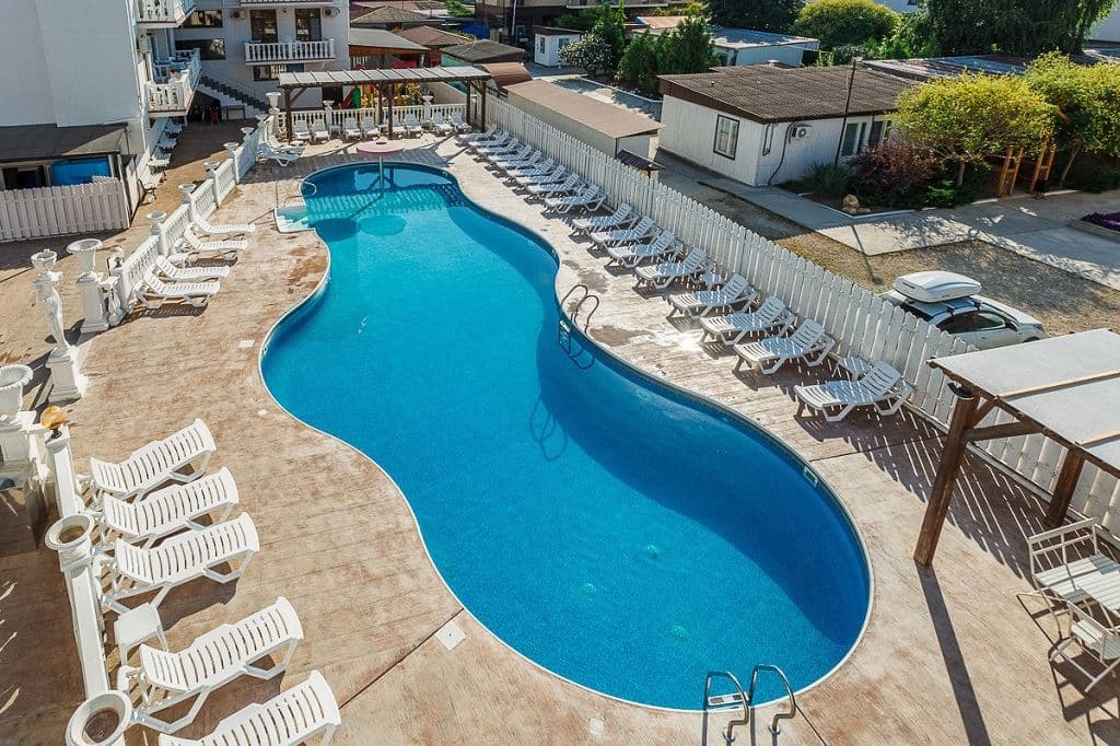pools-outdoor-pool