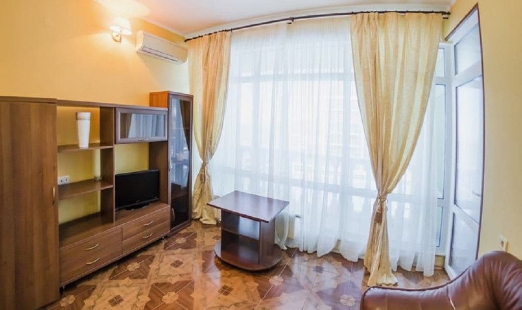 rooms-luxe-with-balcony