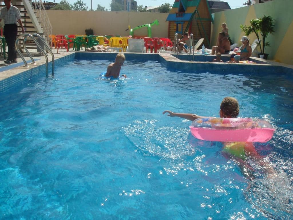 pools-outdoor-pool