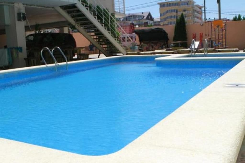 pools-outdoor-pool