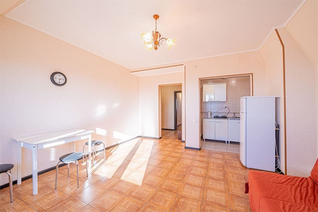 rooms-family-with-kitchen-and-balcony