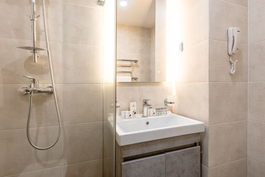 rooms-triple-with-balciny