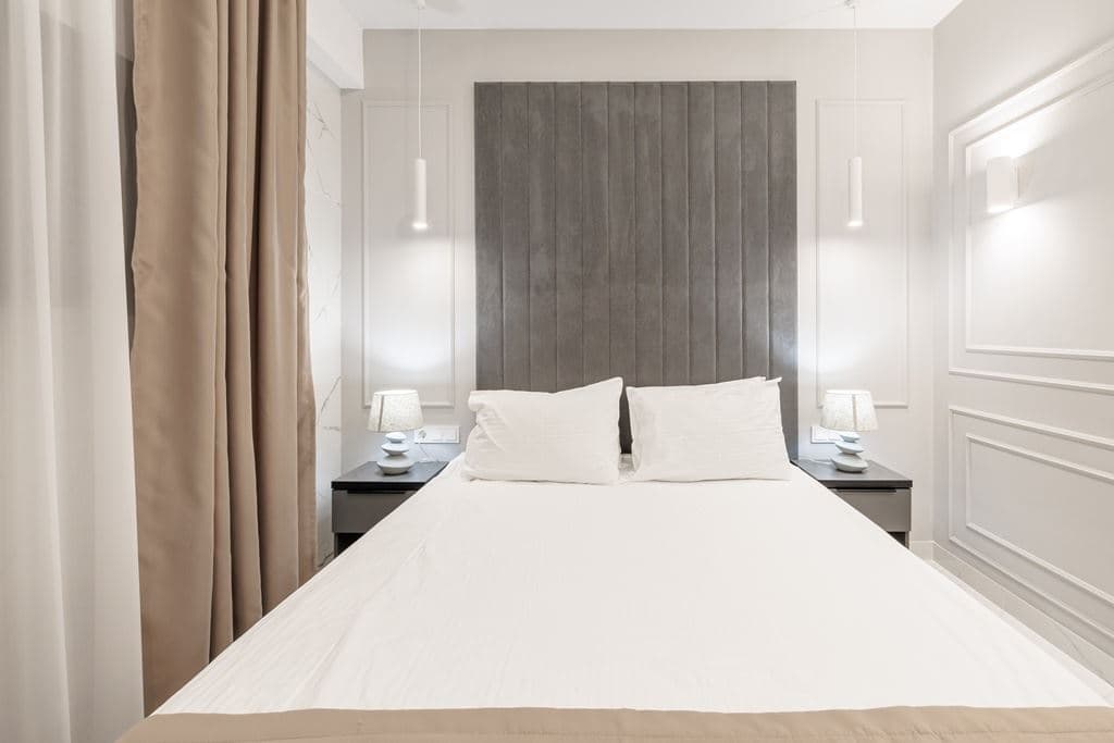 rooms-economy