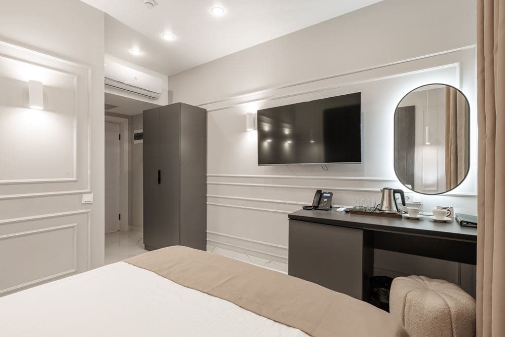 rooms-economy