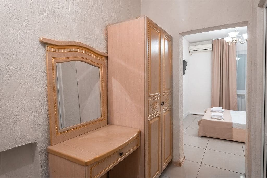 rooms-economy-plus