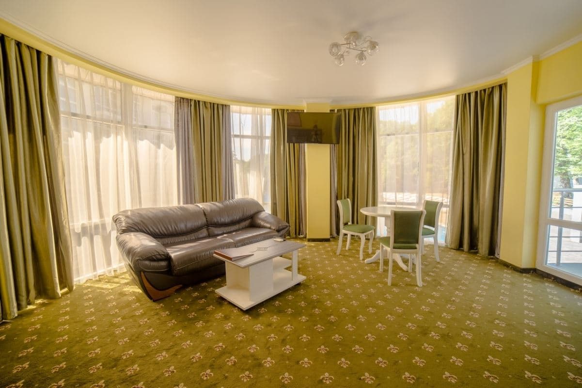 rooms-3х-местный-студио-панорамный