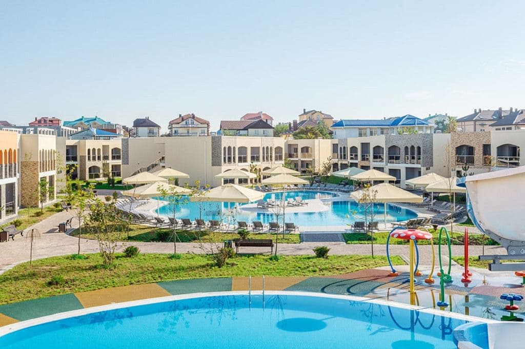 pools-outdoor-pool