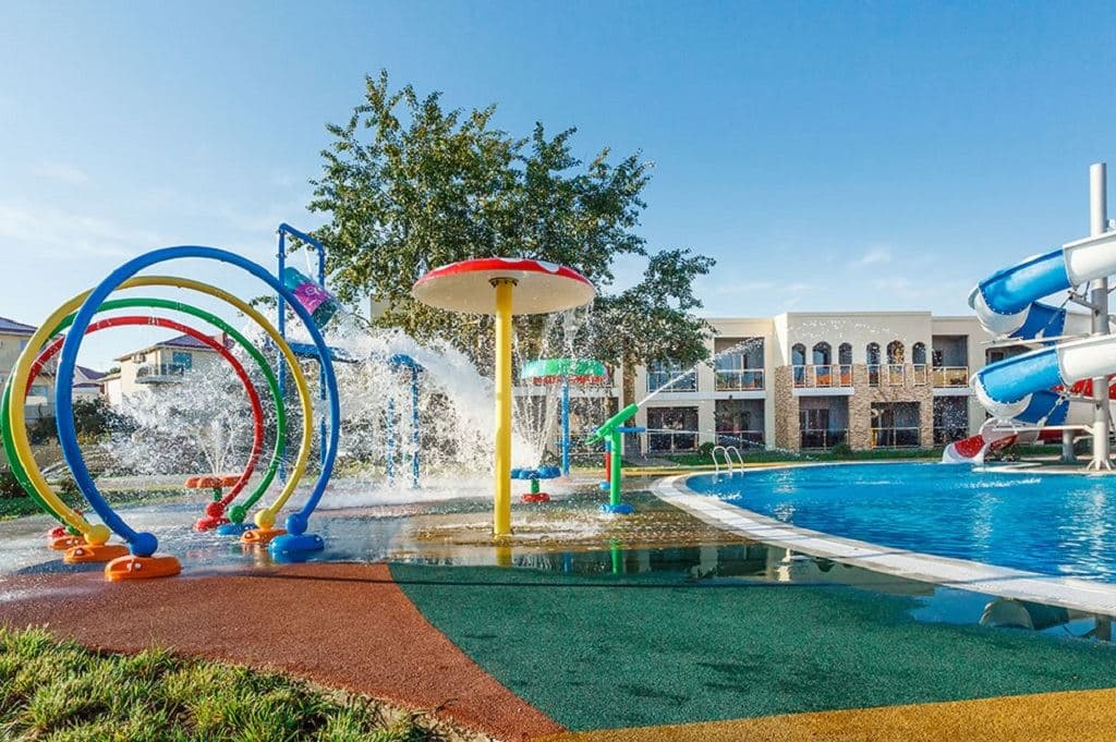 pools-outdoor-pool