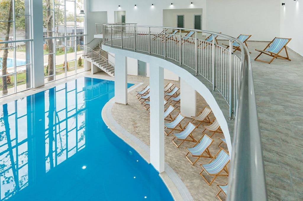 pools-indoor-pool