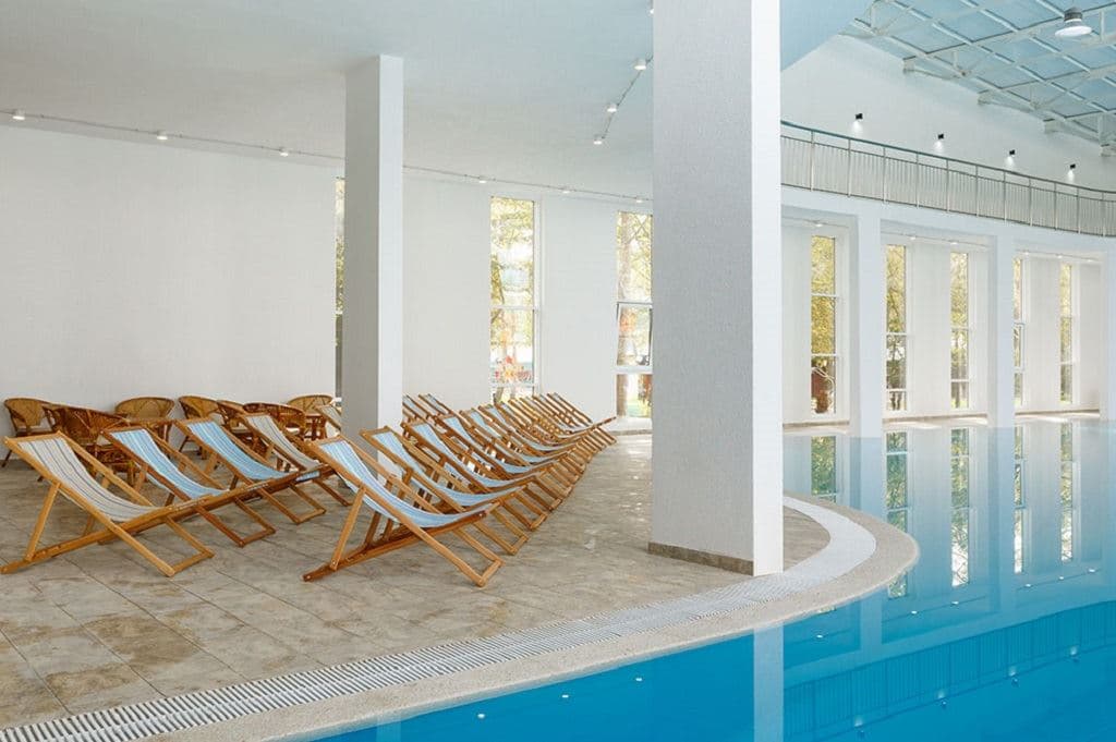 pools-indoor-pool