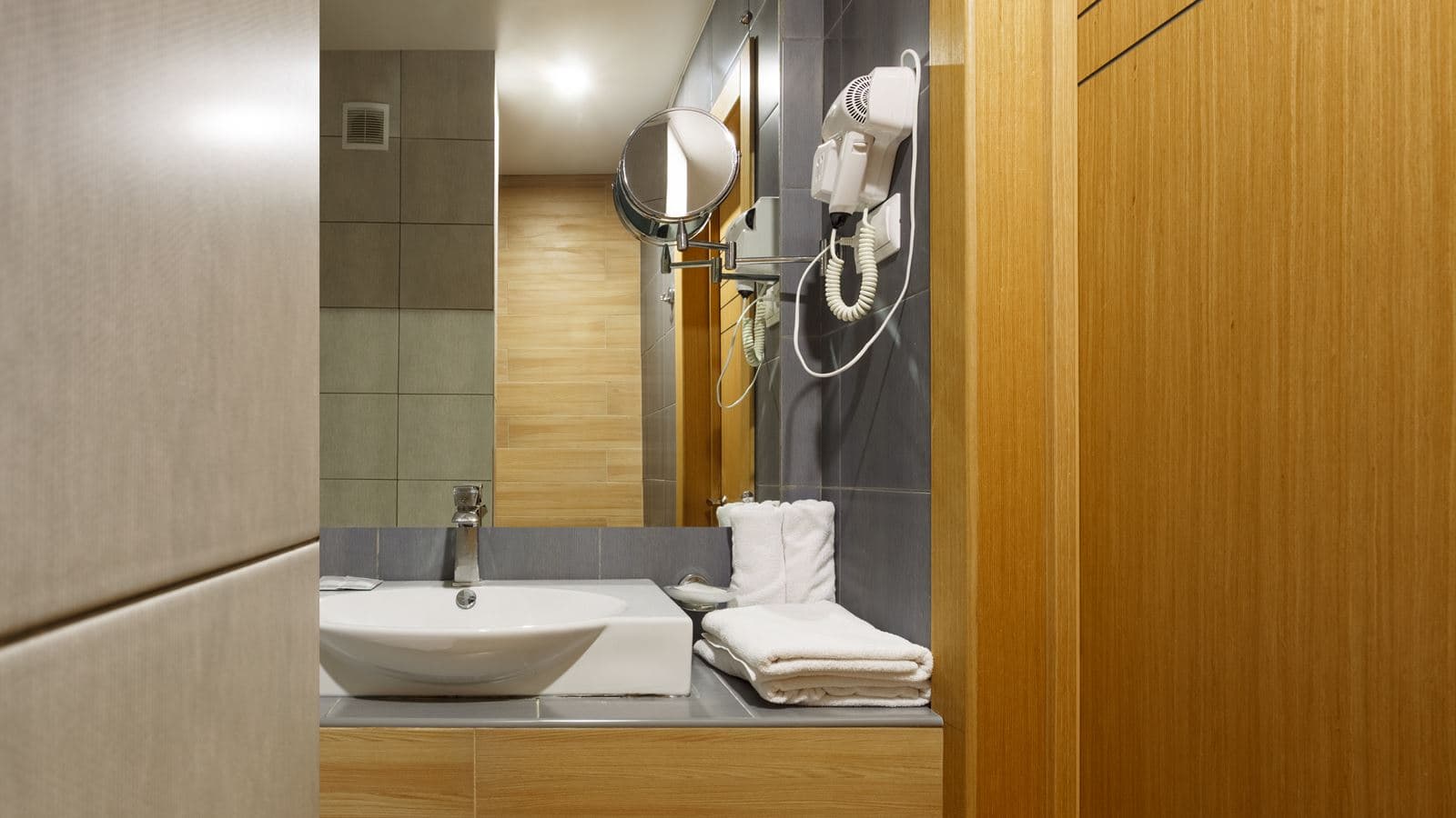 rooms-3х-местный-номер-standard+terrace