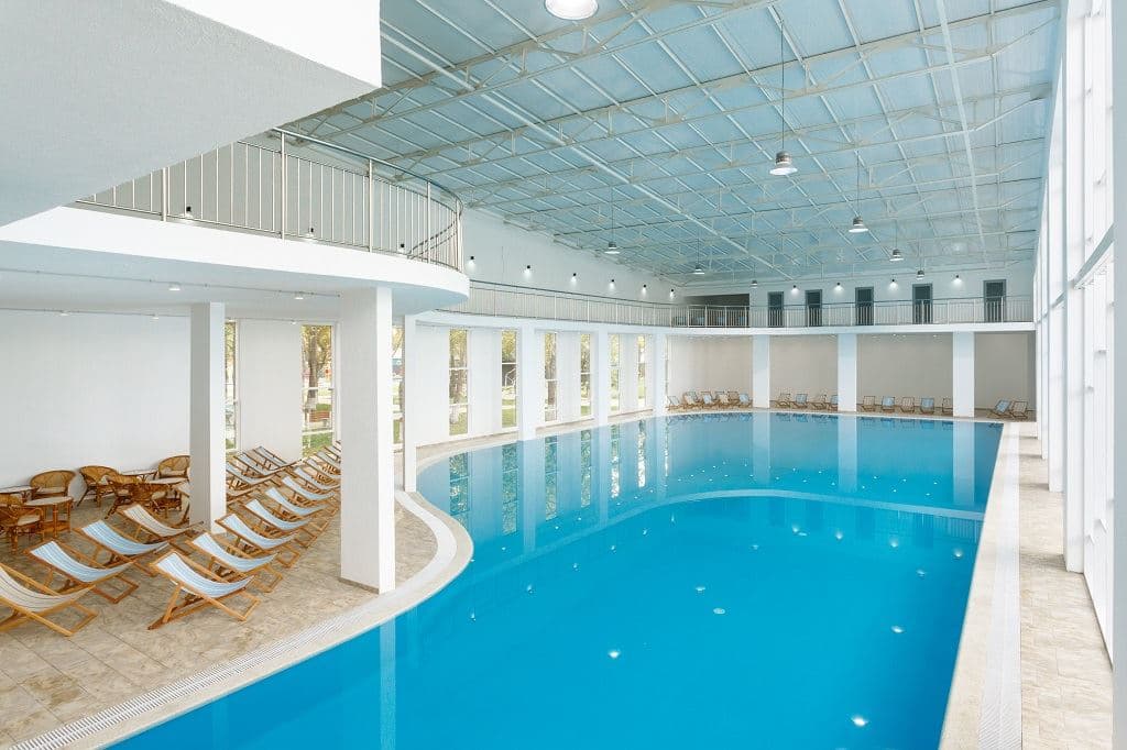 pools-indoor-pool