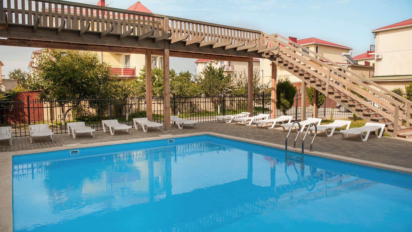 pools-outdoor-pool