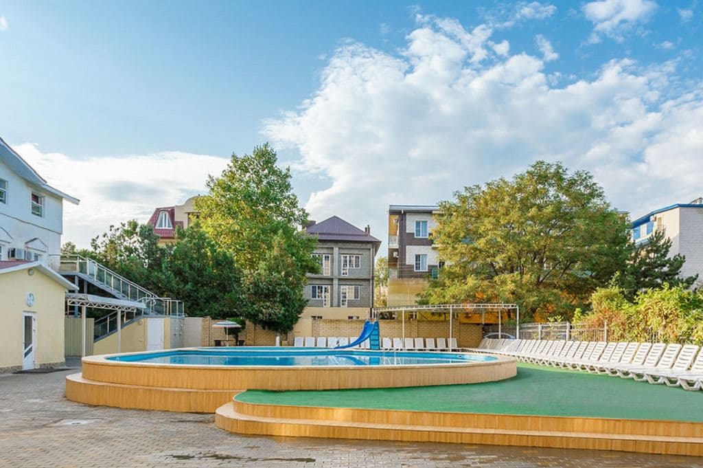 pools-outdoor-pool