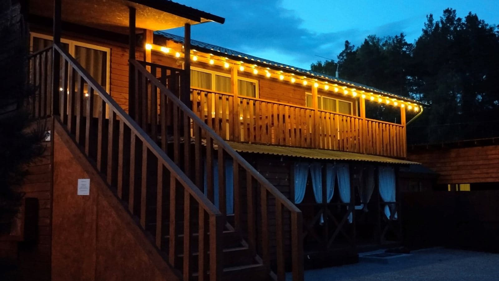 rooms-номер-3х-местный-с-панорамными-окнами