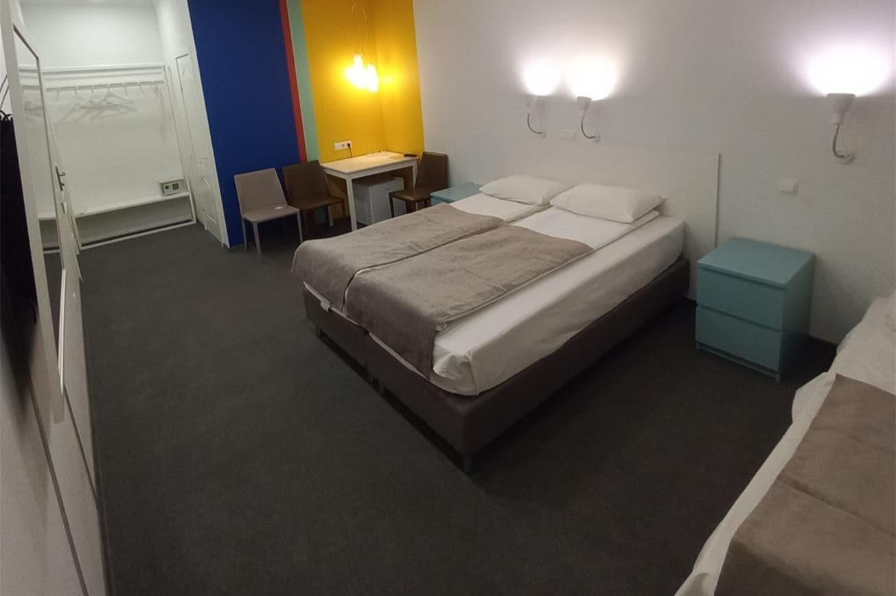 rooms-3-местный-номер-лофт-dbl