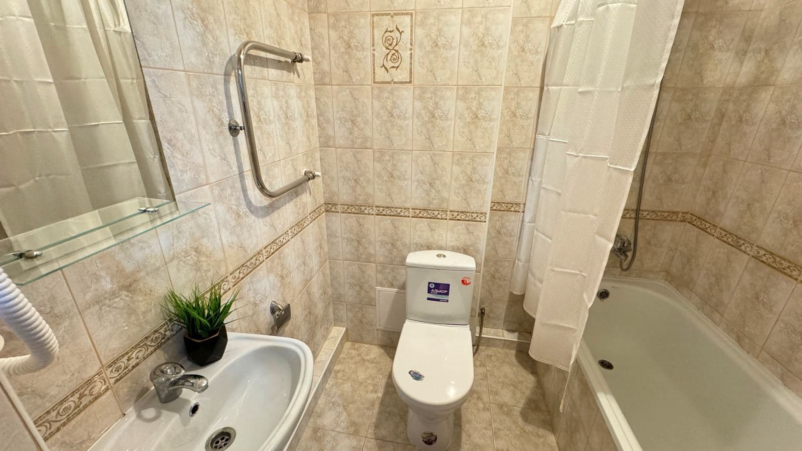 rooms-5местный-улучshенный-с-балконом