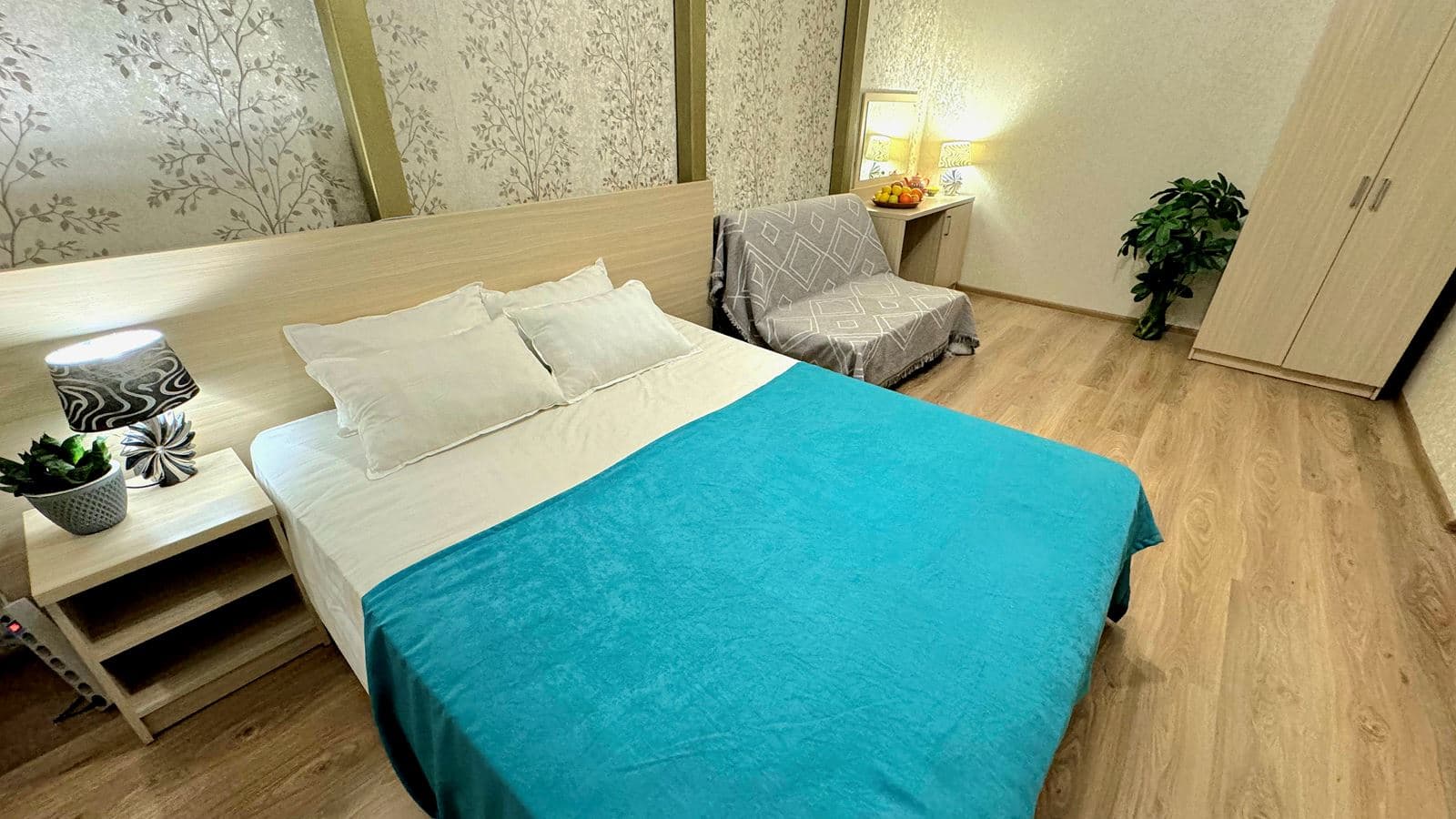 rooms-2комнатный-5ти-местный-с-террасой