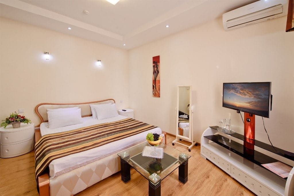 rooms-superior-no-balcony
